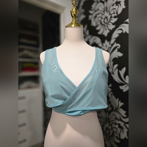 Fabletics | Women's Low Impact Sports Bra | XL | Gently Used Fabletics | Women's - Picture 1 of 5